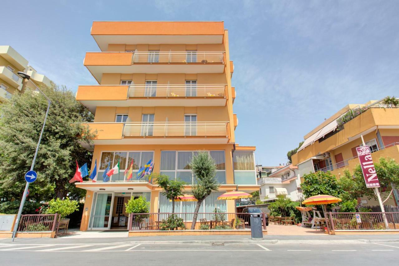 Hotel Nella Rimini Exteriör bild
